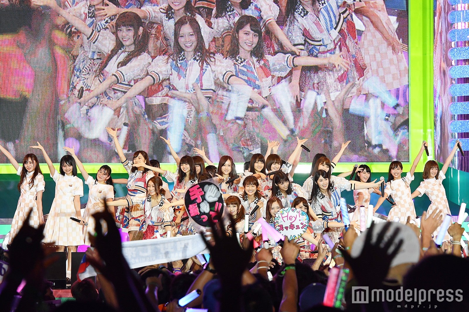 乃木坂46（C）モデルプレス