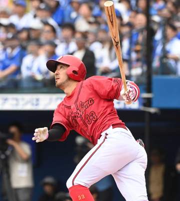 広島・菊池 V1号3ラン！10得点の大勝劇呼んだ 新人から15年連続弾 新井監督「キクの先制3ランが本当に大きかった」