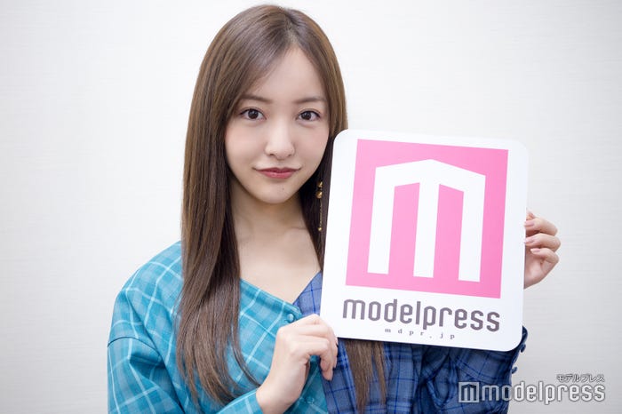 板野友美 (C)モデルプレス