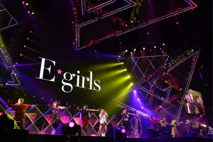 E-girls(C)テレビ朝日 ドリームフェスティバル 2017/写真:岸田哲平