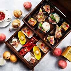 ピーチアフタヌーンティー5,500円/画像提供:インターコンチネンタルホテル大阪