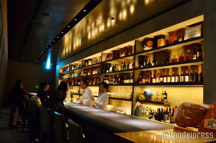 STAR BAR(C)モデルプレス