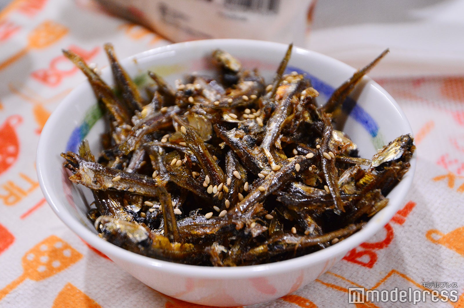 出汁に使ったいりこを再利用して佃煮に（C）モデルプレス