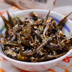 出汁に使ったいりこを再利用して佃煮に(C)モデルプレス