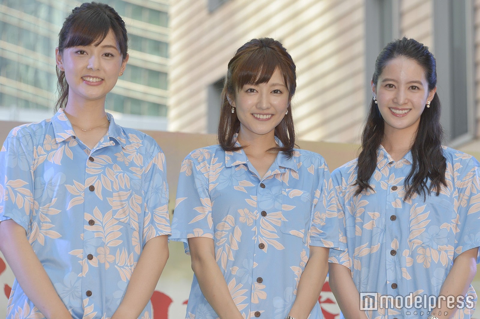 （左から）佐藤梨那アナ、滝菜月アナ、後呂有紗アナ （C）モデルプレス