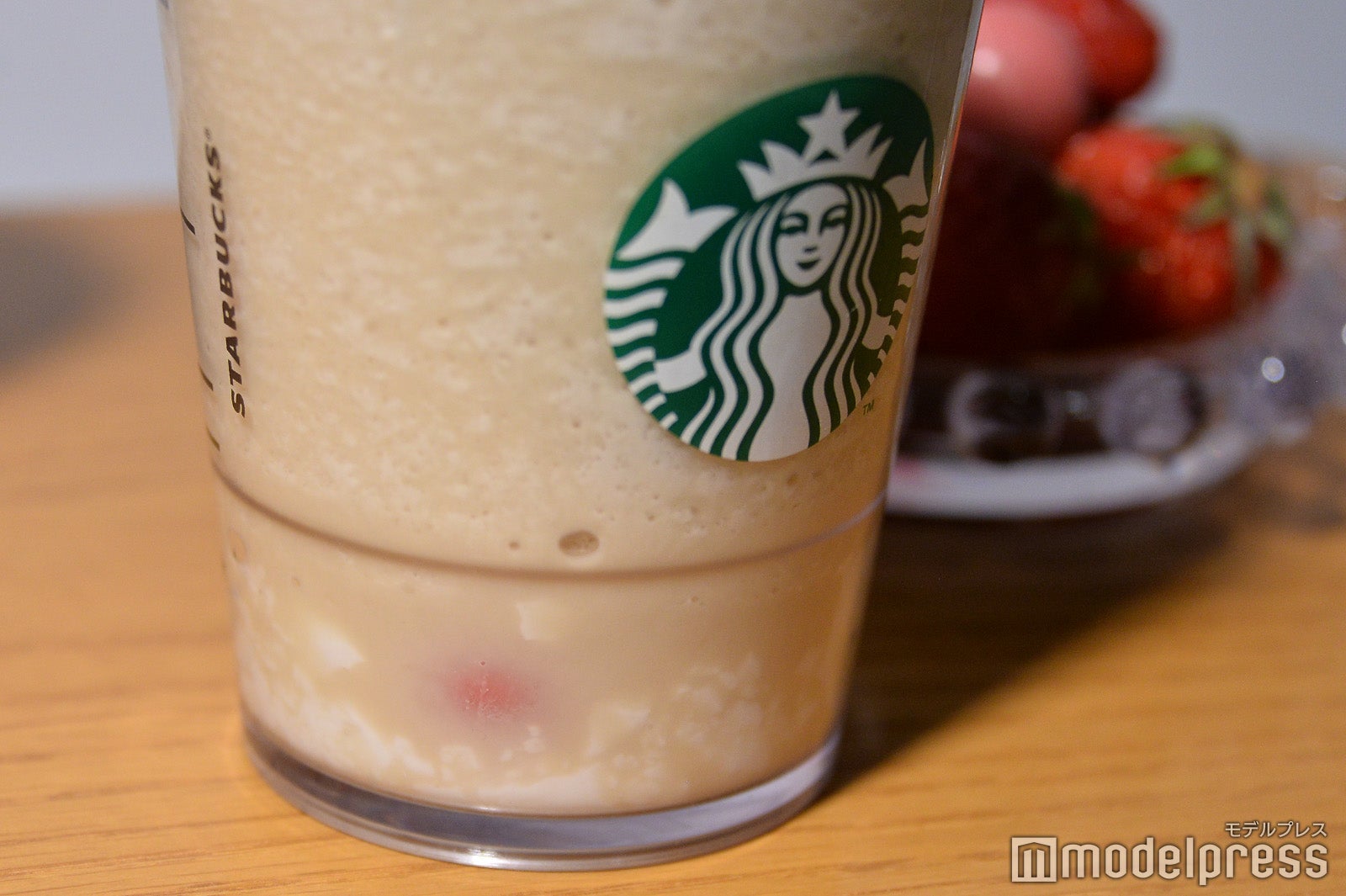 春空 ミルクコーヒー フラペチーノ（C）モデルプレス