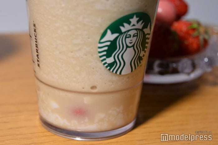 春空 ミルクコーヒー フラペチーノ(C)モデルプレス