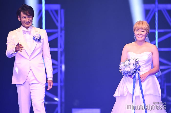 本並健治、丸山桂里奈(C)モデルプレス