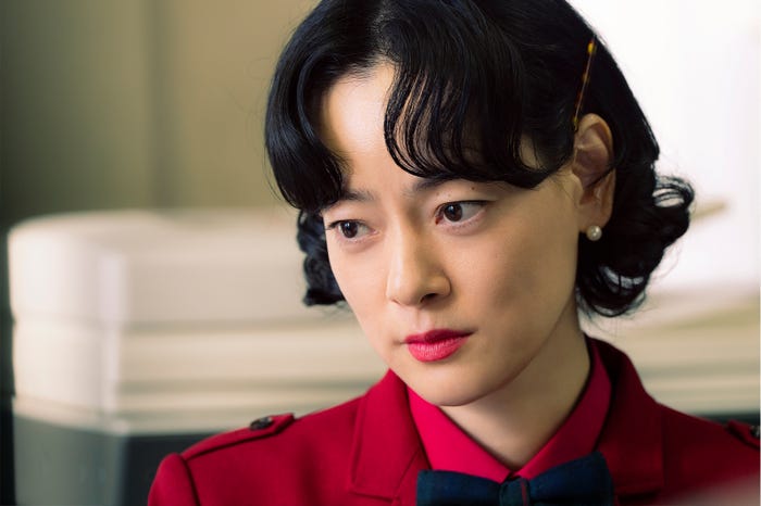 市川実日子「ホットスポット」第1話(C)日本テレビ