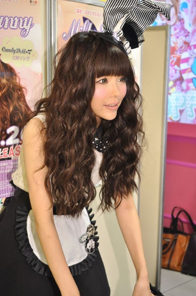 MilkyBunny（益若つばさ）