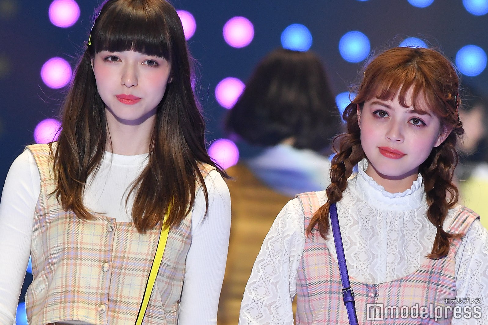 （左から）多屋来夢、加藤ナナ（C）モデルプレス