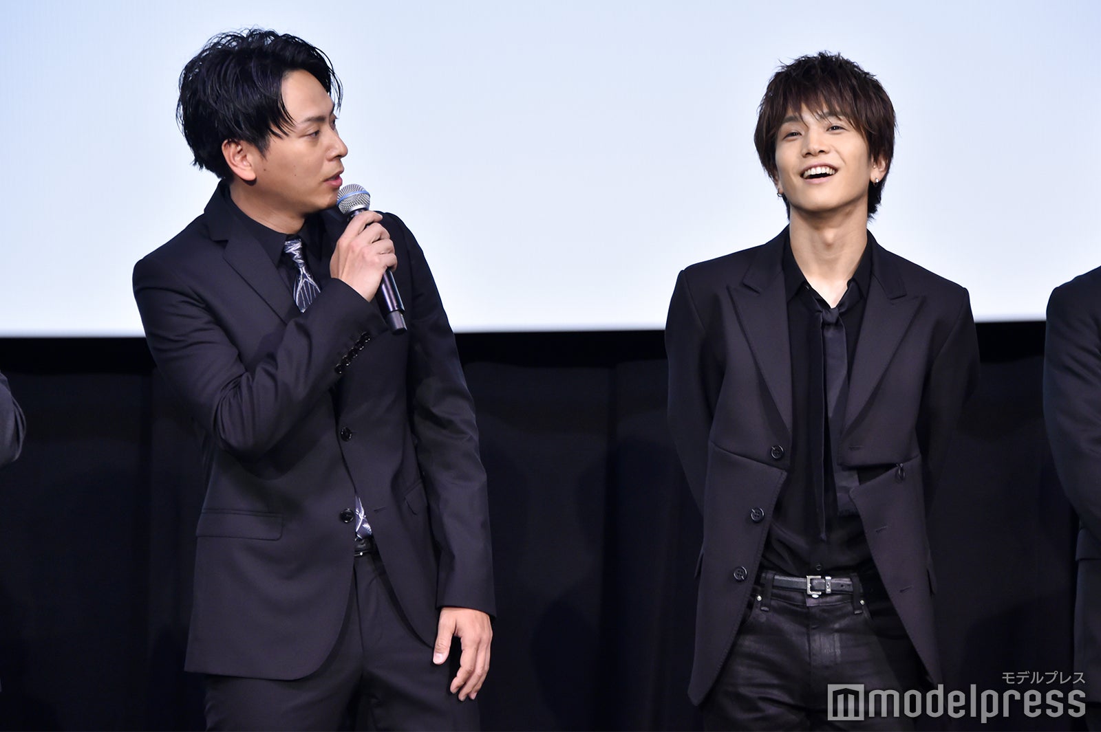 山下健二郎、岩田剛典（C）モデルプレス