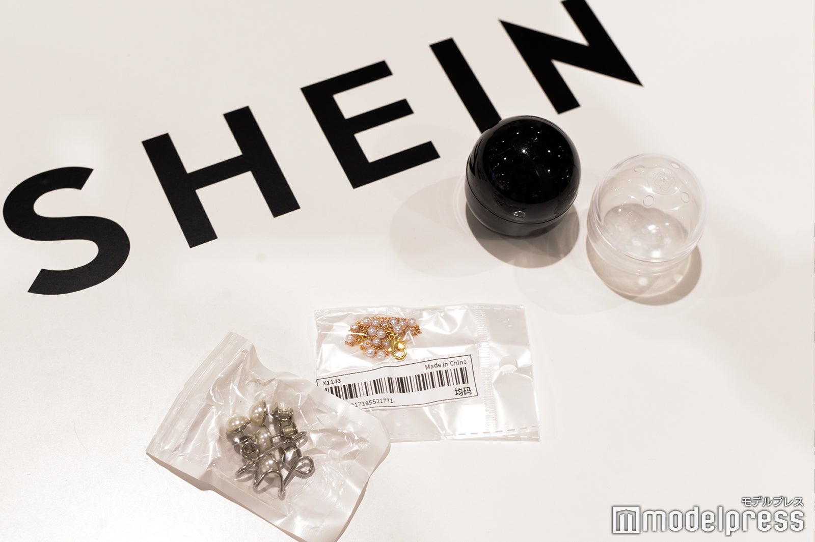 『SHEIN POPUP OSAKA』ガチャでピアスやネックレスが当たる（C）モデルプレス