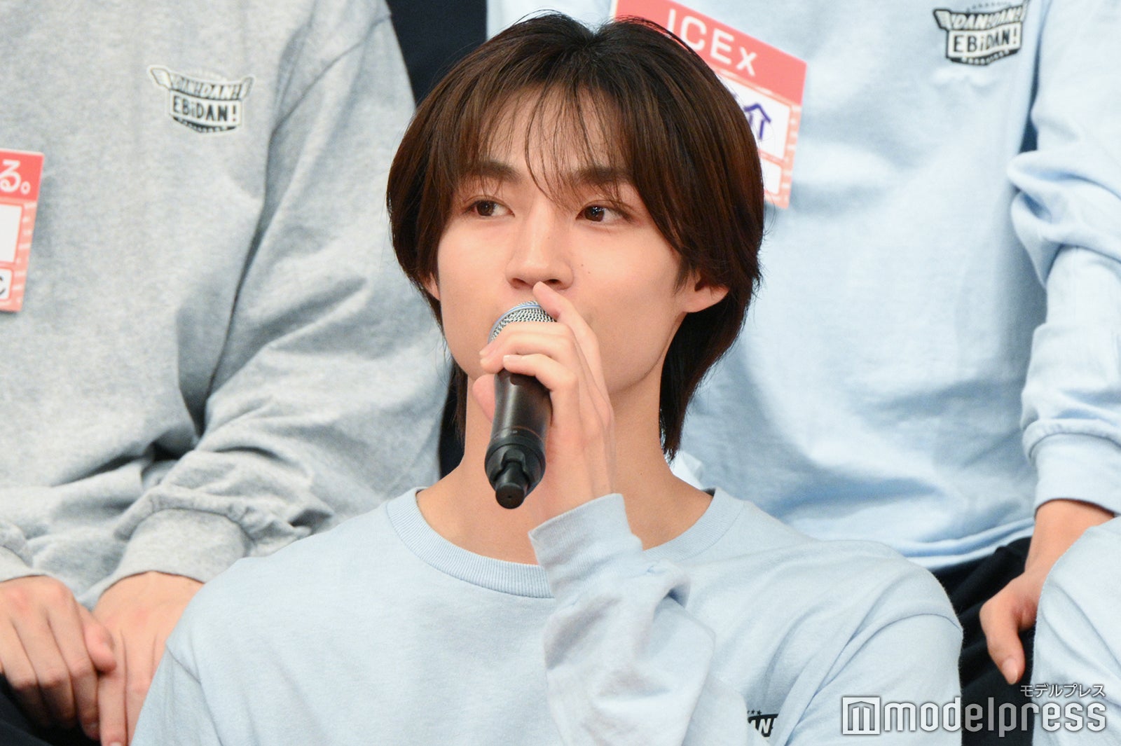 “桃2個分”志賀李玖（C）モデルプレス