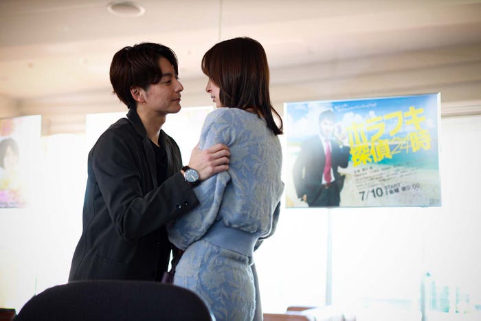 小池徹平、篠田麻里子「離婚しない男―サレ夫と悪嫁の騙し愛―」第8話より(C)テレビ朝日