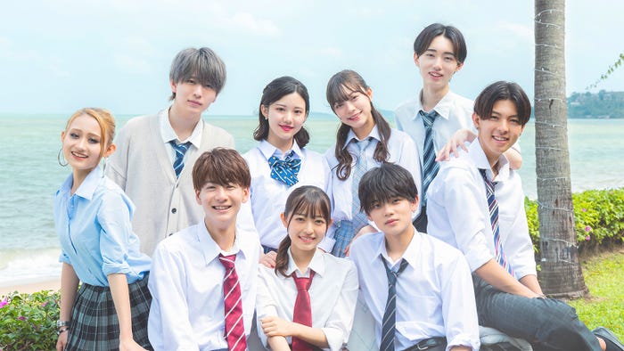 (左から時計回りに)あいみ、たいし、みさき、りさ、はると、さんざ、きょうへい、こはる、たつや「今日、好きになりました。-サムイ島編-」(C)AbemaTV, Inc.