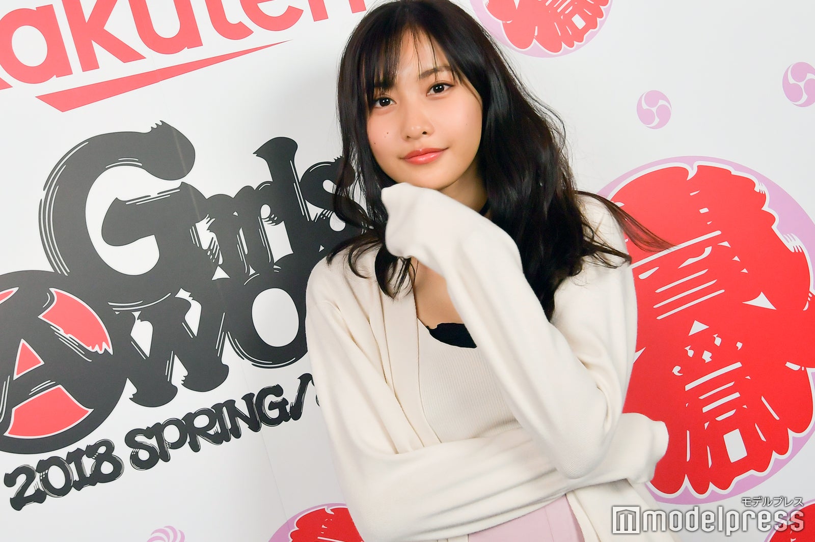 佐野ひなこの ガチ私服 を真似したい Girlsaward 18 S S フィッティングに潜入 モデルプレス