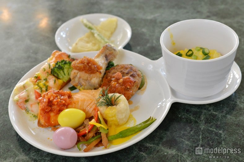 「クリスタルパレス・レストラン」では、春のスペシャルブッフェ（TDL）