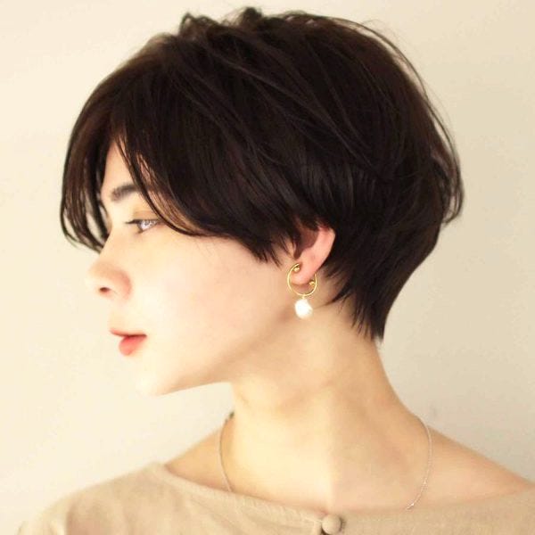 前髪なしのベリーショートが色っぽい 周囲と差がつく人気の大人スタイルを紹介 モデルプレス 前髪なしのベリーショートが色っぽい 周囲と差がつく人気の大人スタイルを紹介 モデルプレス