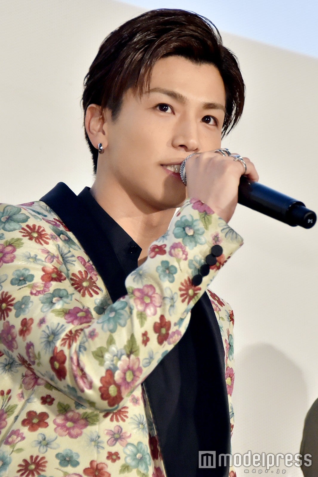 EXILE岩田剛典、高畑充希との“シーツシーン”思い出し赤面「なんて恥ずかしいシーンなんだろう」