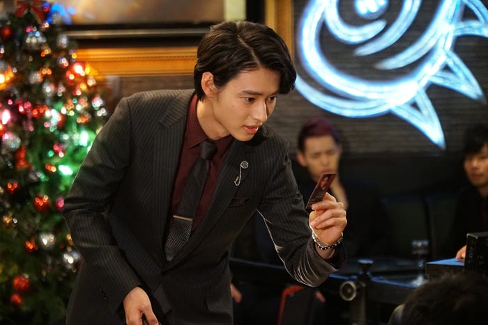 ドラマ「トドメの接吻(キス)」第一話・山崎賢人(C)日本テレビ