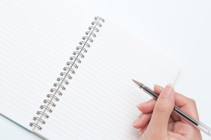 食事内容を客観的にチェック/photo by 写真素材ぱくたそ