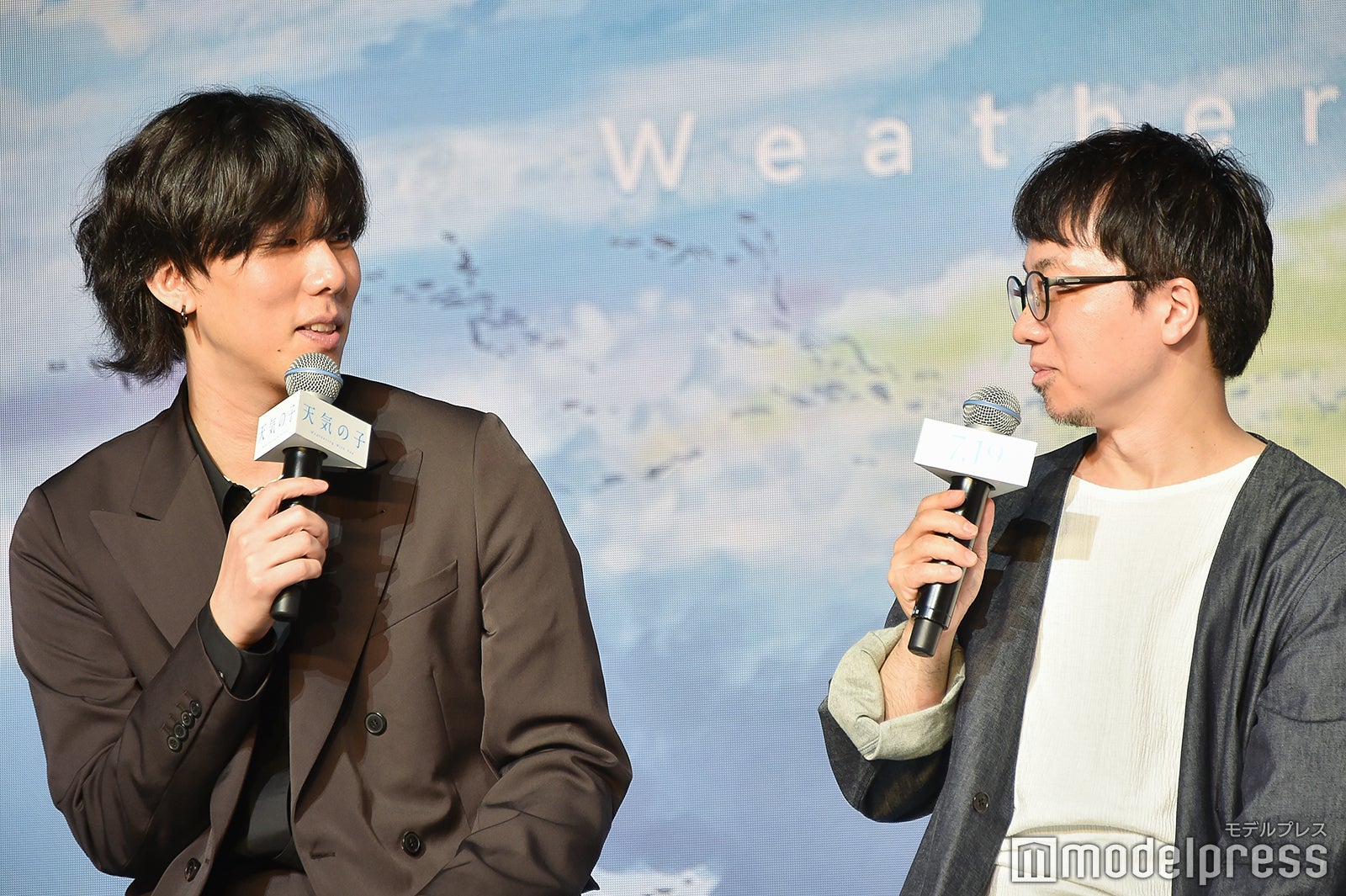 野田洋次郎、新海誠監督 （C）モデルプレス