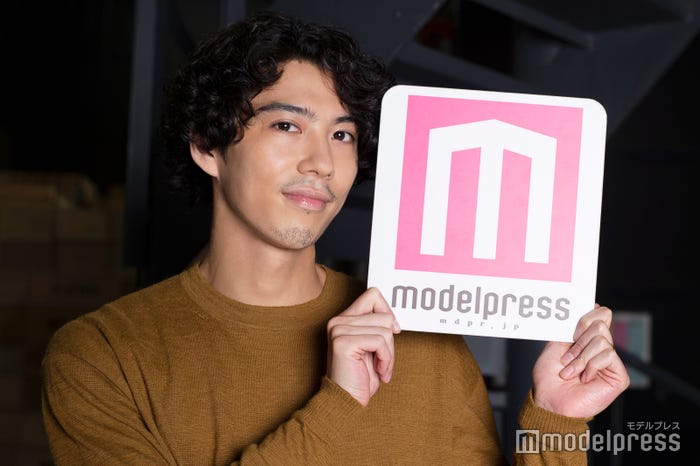 賀来賢人(C)モデルプレス