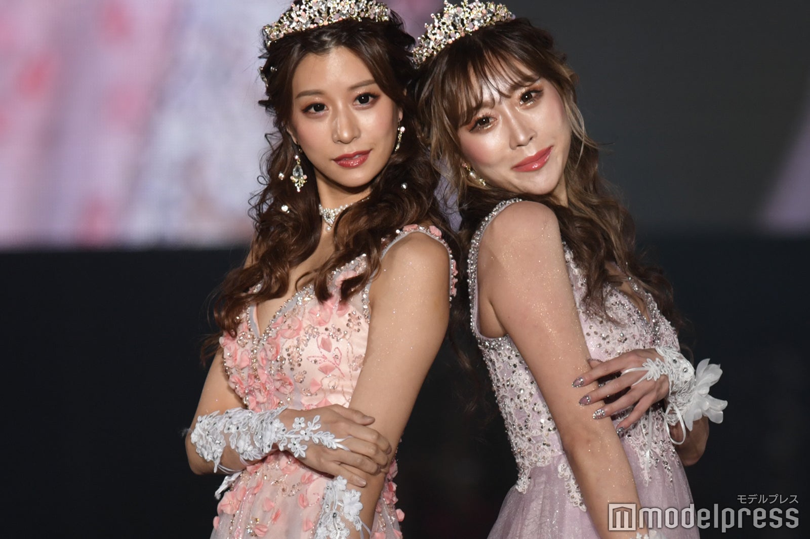 （C）モデルプレス