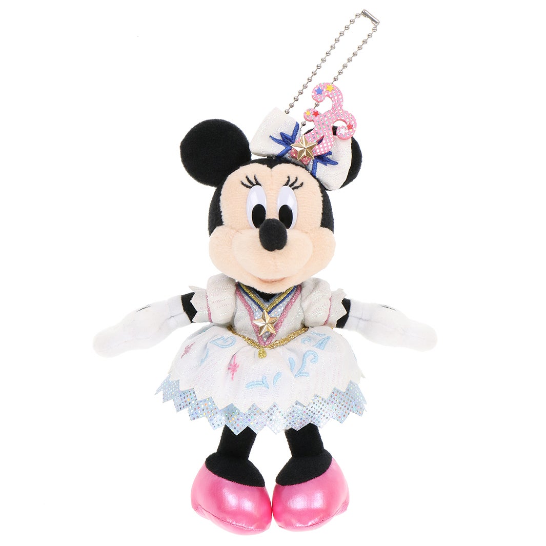 ぬいぐるみバッジ2,100円（C）Disney