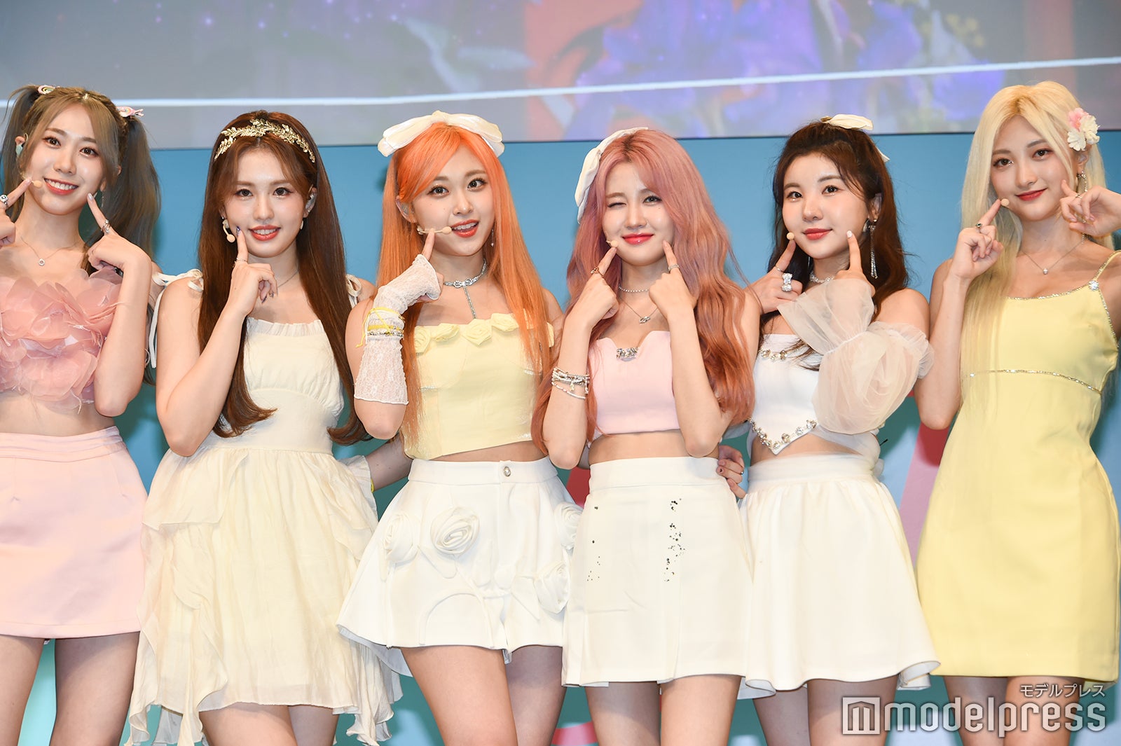 （左から）エルバ、ハナ、リリカ、アラ、ナユ、ロナ （C）モデルプレス