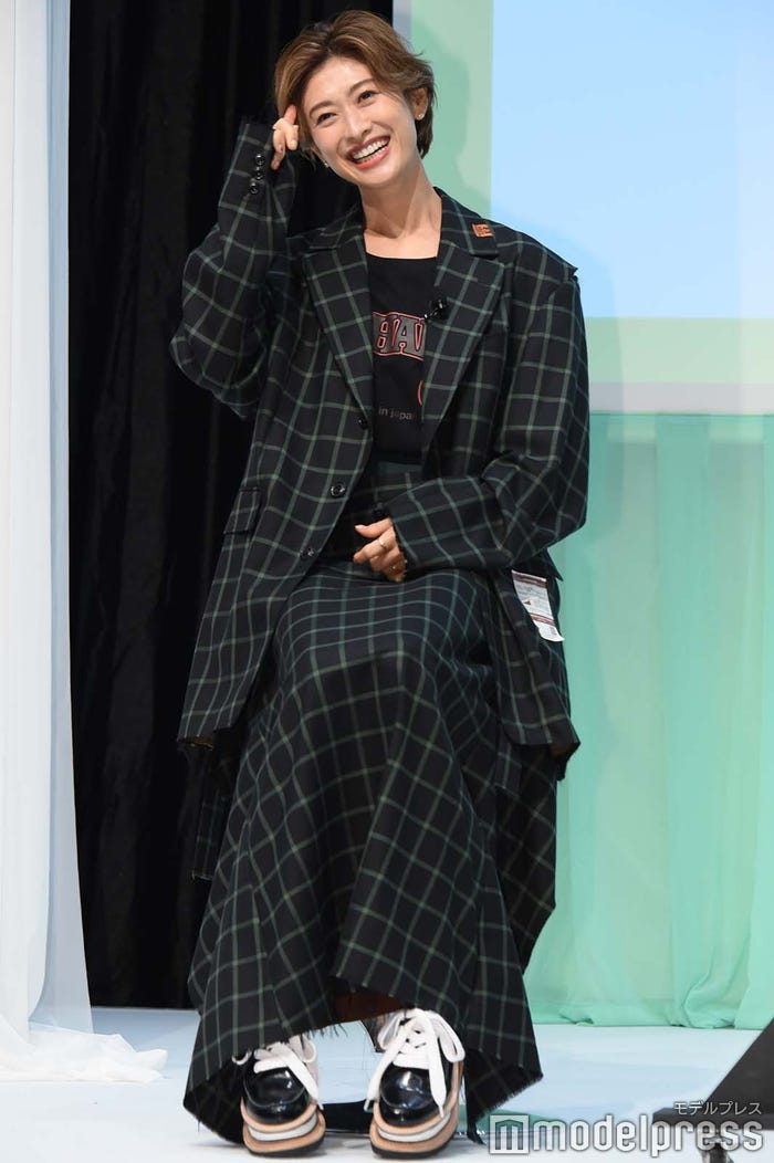 山田優 夫 小栗旬 子供たちとのアメリカ在住時の生活語る モデルプレス 山田優 夫 小栗旬 子供たちとのアメリカ在住時の生活語る モデルプレス