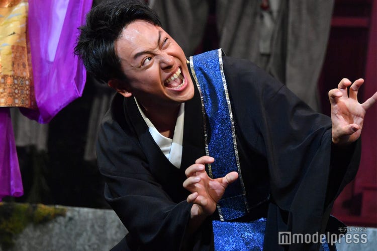 画像8 16 三代目jsb山下健二郎 イケメンゾンビ従えダンス ここが面白い 4つの見どころ 八王子ゾンビーズ モデルプレス 画像8 16 三代目jsb山下健二郎 イケメンゾンビ従えダンス ここが面白い 4つの見どころ 八王子ゾンビーズ モデルプレス