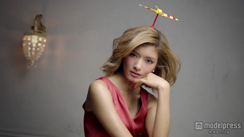 ローラ／「TBCでキレイに」篇