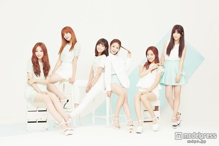 Apink(左から)ナウン、ハヨン、ウンジ、ボミ、ナムジュ、チョロン