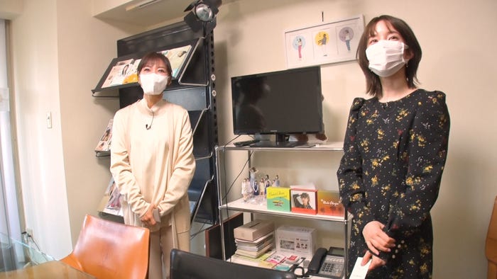 望月理恵、弘中綾香アナ (C)テレビ朝日