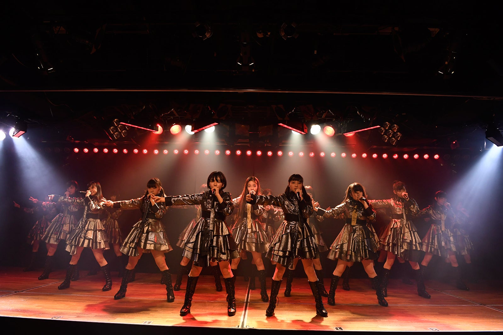 16期研究生初日公演（C）AKS