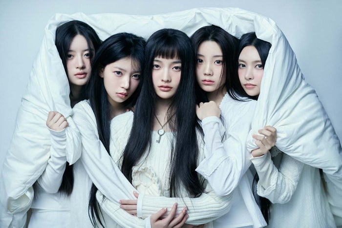 “HYBEの末娘”ILLIT「GirlsAward 2024 S／S」出演決定 日本初ライブパフォーマンス披露＜GirlsAward 2024 S／S＞