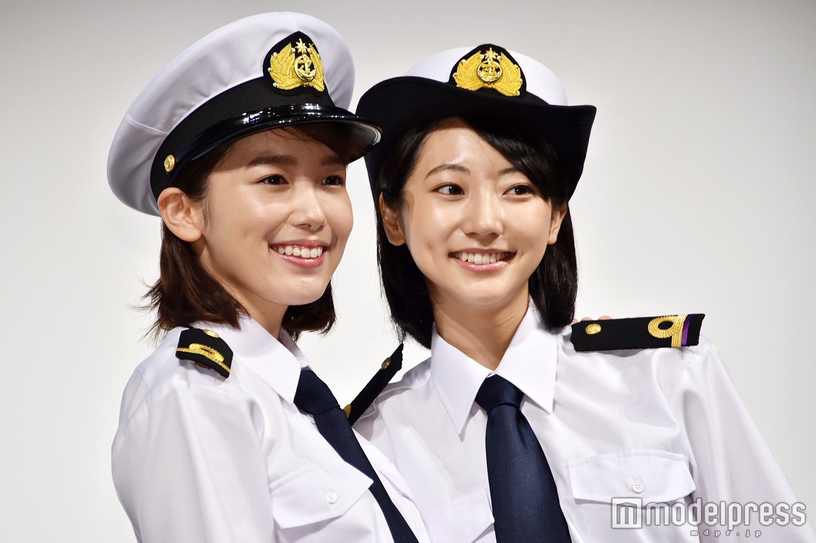 飯豊まりえ、武田玲奈 （C）モデルプレス