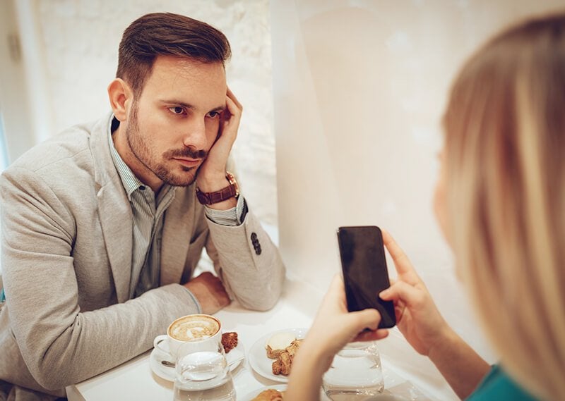 言わないで 男性のプライドを傷つけている言動とは モデルプレス