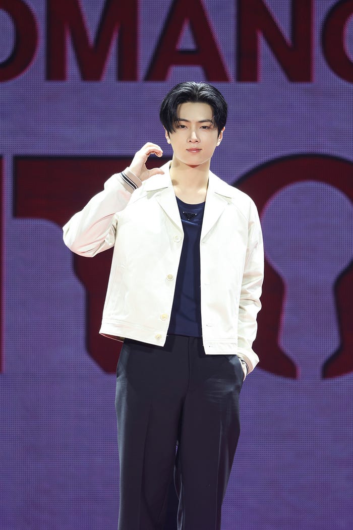 JAY(ジェイ)(P)&(C)BELIFT LAB Inc.