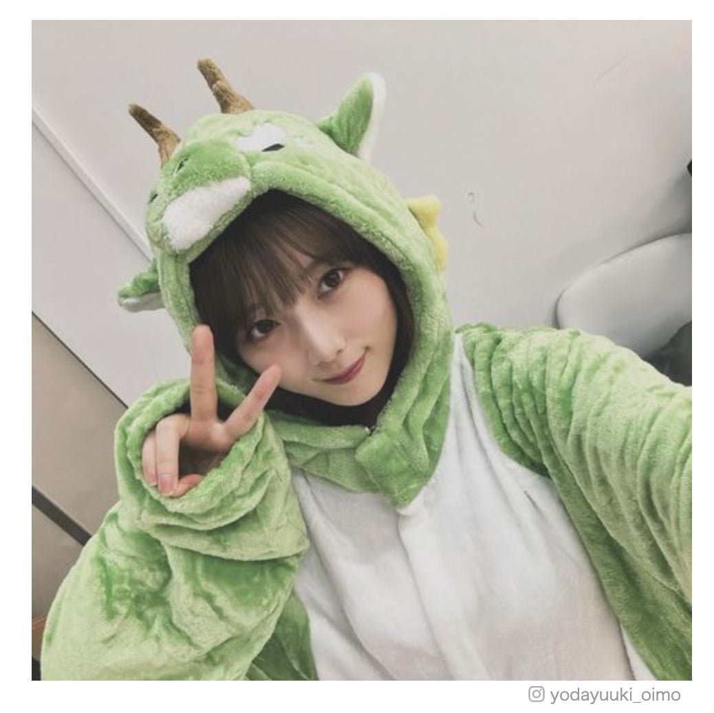 与田祐希 犬の着ぐるみ 写真 2018 与田祐希 犬の着ぐるみ 写真 2018 N46MODE vol.2公式アカウント