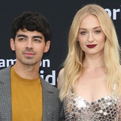 ジョー・ジョナス、『ゲーム・オブ・スローンズ』妻ソフィー・ターナーのエミー賞ノミネートを称賛