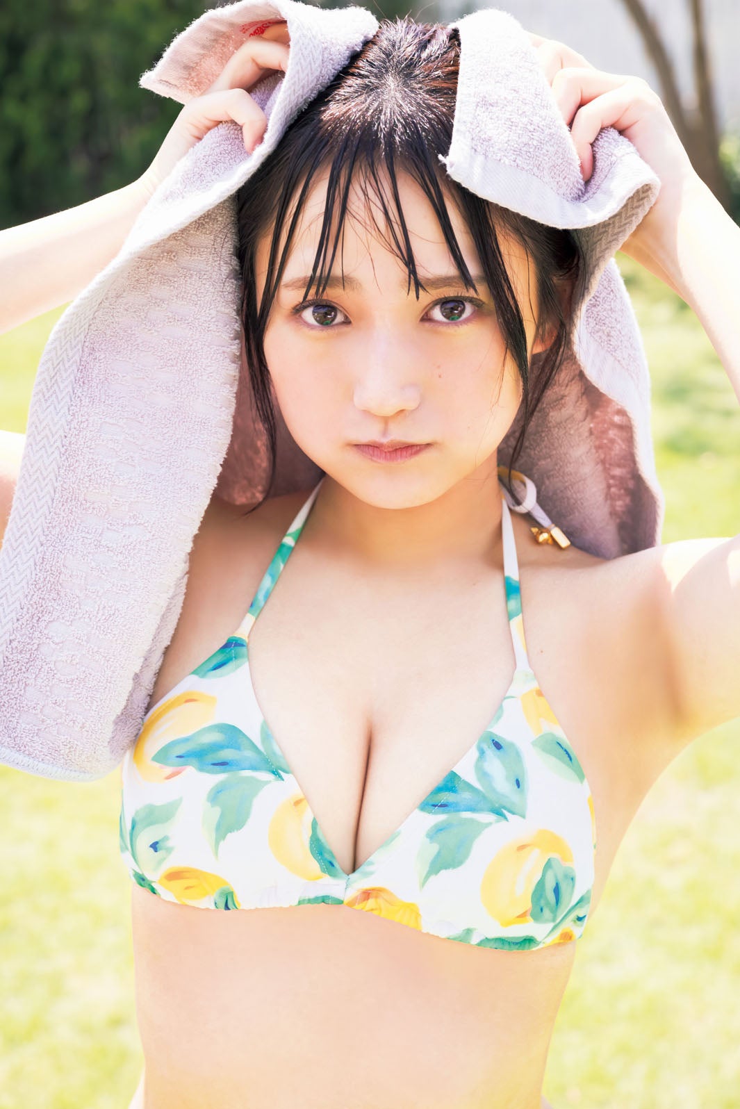 AKB48鈴木くるみ、ふっくら美バスト輝く水着姿 グラビア開始後1週間でフォロワー増加「このポジションは譲りたくない」