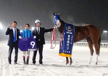 【地方競馬】東京湾カップ ララメテオが直線一気でV 調教師、騎手、馬ともに重賞初制覇