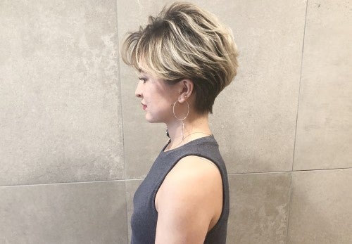 すっきり外国人風バイヤーショートヘア