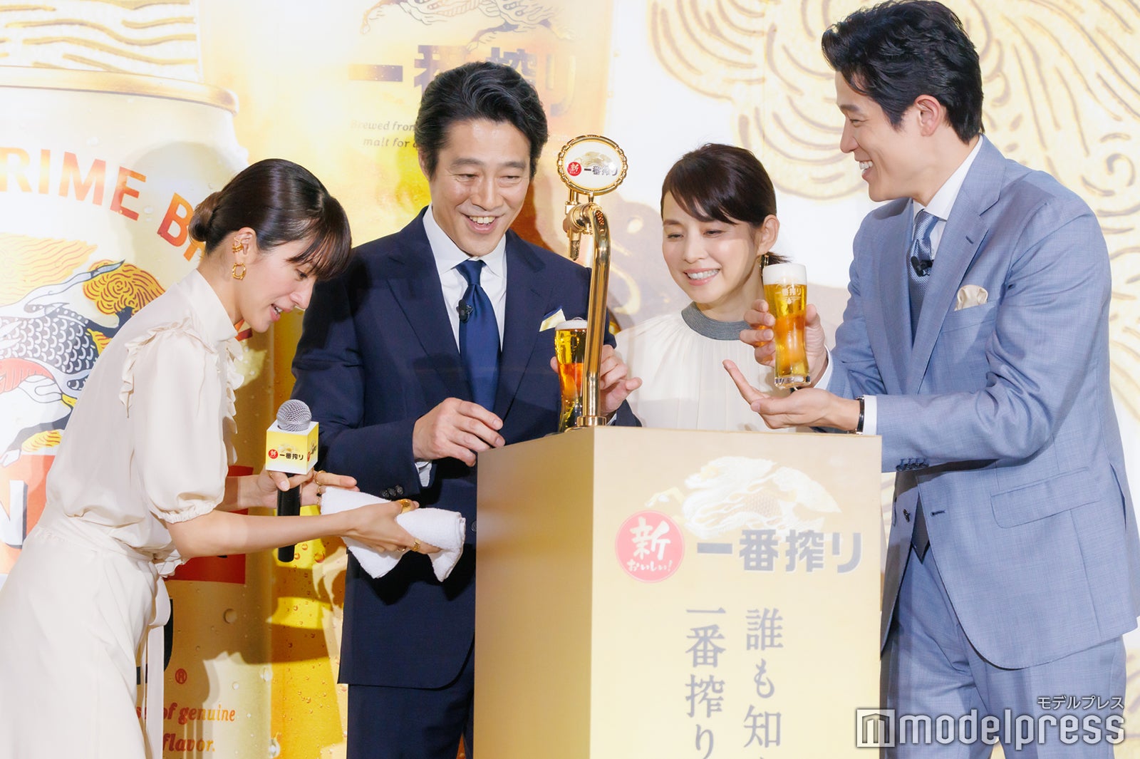 ハプニングでも抜群のチームワークを発揮した満島ひかり、堤真一、石田ゆり子、鈴木亮平 （C）モデルプレス