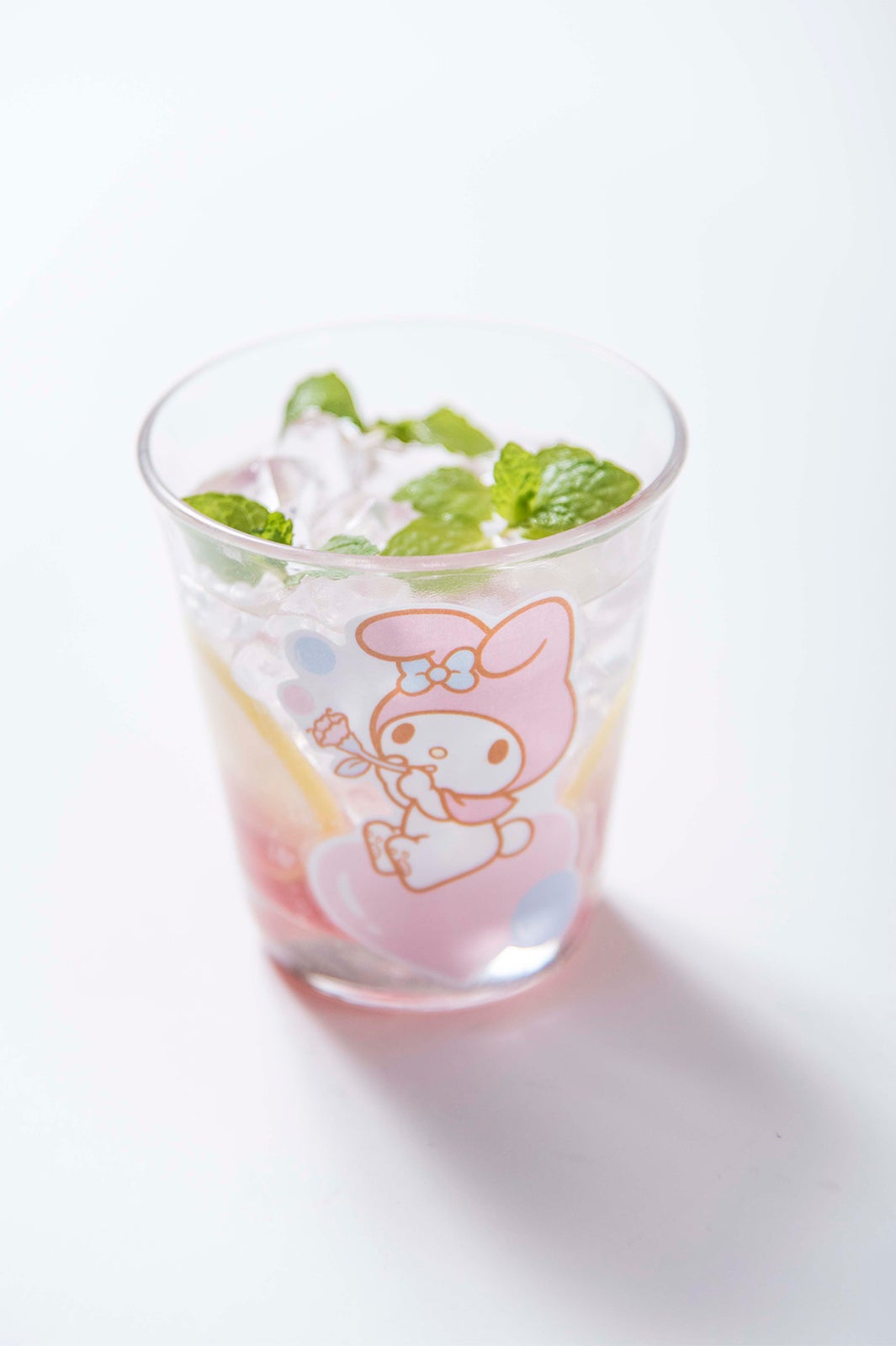 「メロちゃんソーダ、飲みたいでしょ？」
祐も家で作るマイメロディソーダ￥780（税抜）（C）2015，2016 SANRIO CO．，LTD．