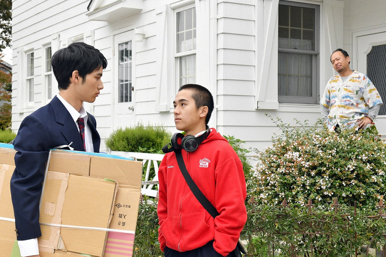 岡田健史、若林時英、マキタスポーツ／「中学聖日記」第7話より（C）TBS