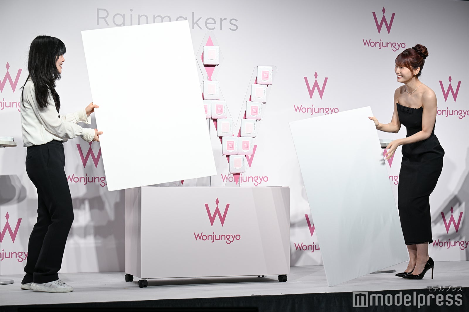 ウォン・ジョンヨ氏、モモ（C）モデルプレス